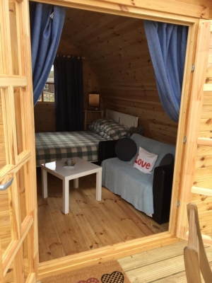For glamping at Moffat, the Green Frog is the perfect venue